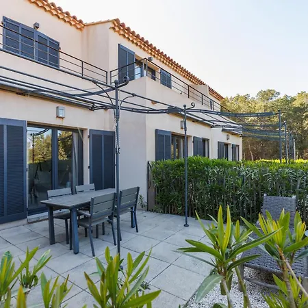 Appartement Domaine De La - Les Pieds Dans L'eau Hyères