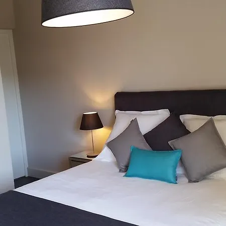 Le Domaine De La - De Dans Un Cadre Enchanteur *